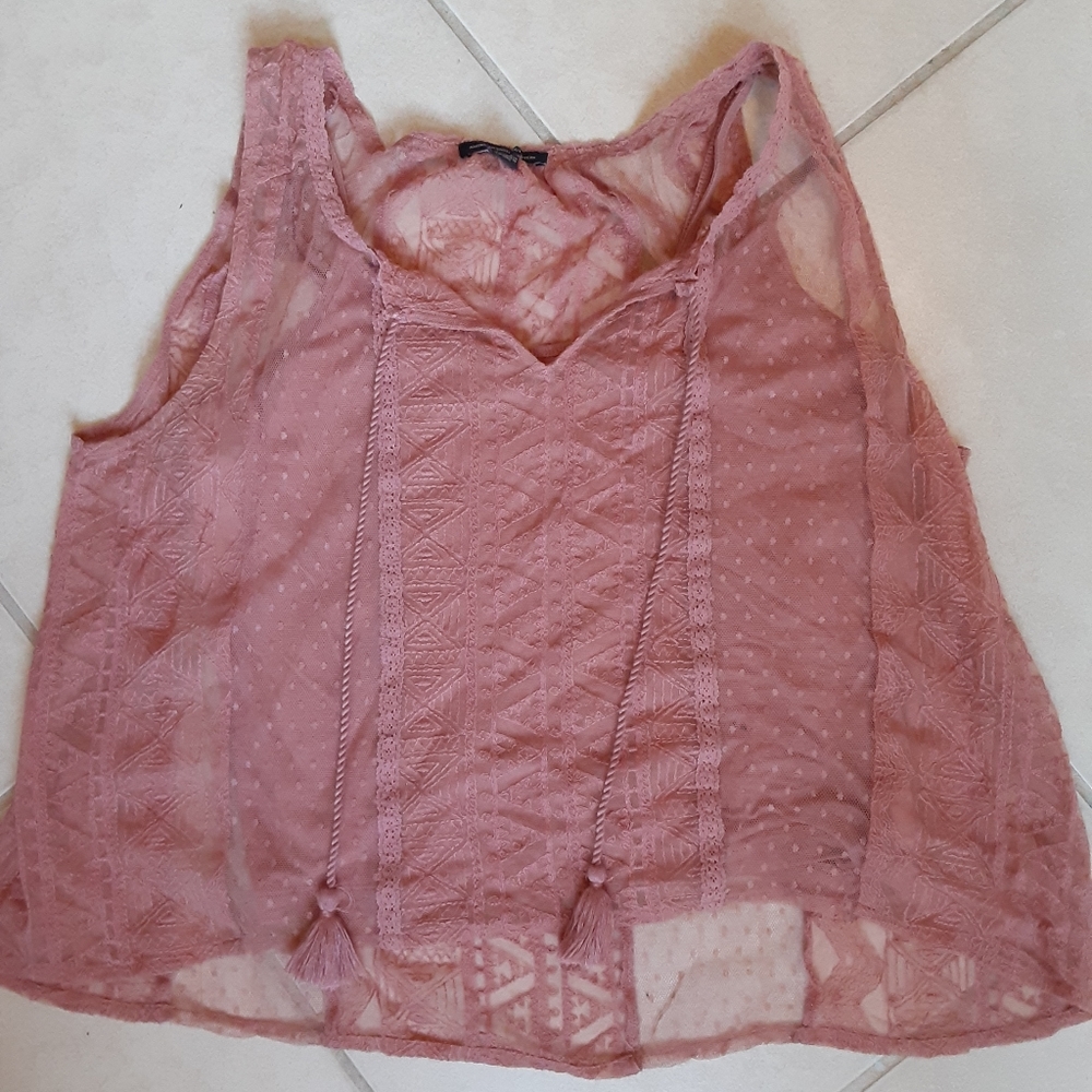 American Eagle lace overlay tank